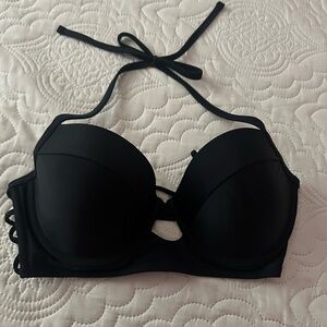 NWT Abercrombie and Finch bikini top